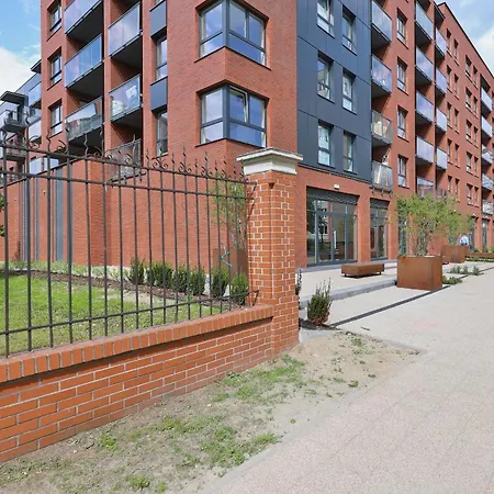 Old Town Walowa With Balcony By Renters Apartman Gdańsk