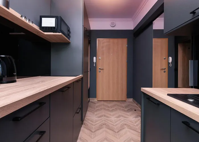 Old Town Walowa With Balcony By Renters Daire Gdansk